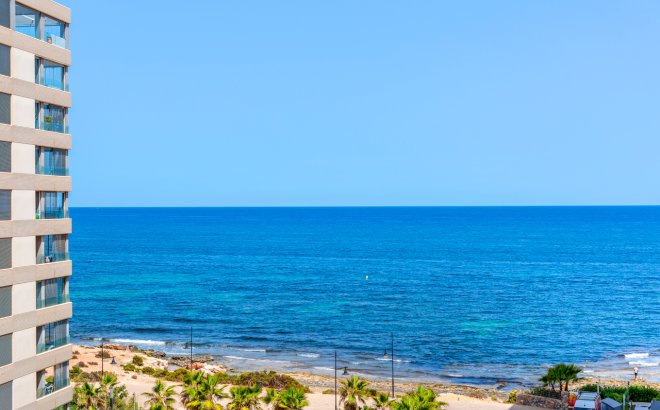 Resale - Apartment -
Punta Prima - Costa Blanca