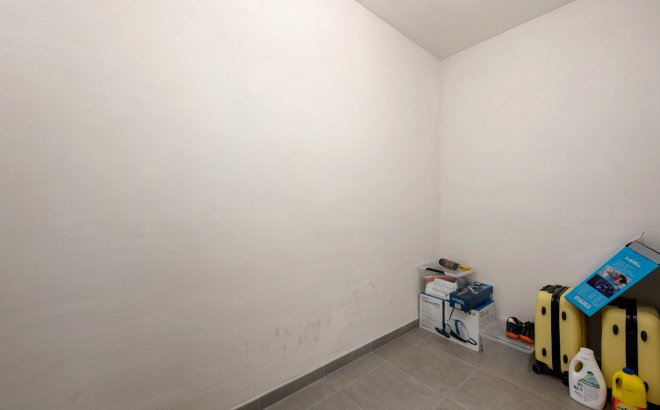 Resale - Apartment -
Punta Prima - Costa Blanca