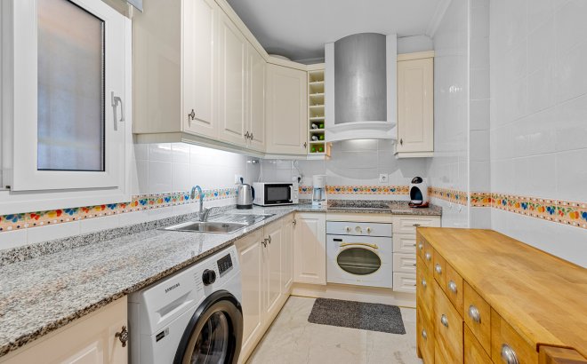 Resale - Apartment -
Playa Flamenca - Costa Blanca