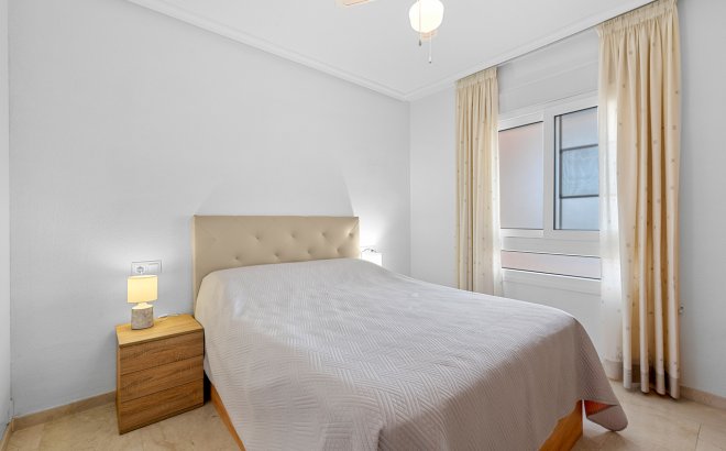 Resale - Apartment -
Playa Flamenca - Costa Blanca