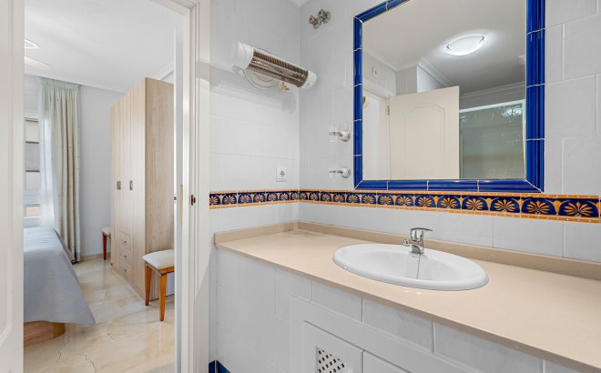 Resale - Apartment -
Playa Flamenca - Costa Blanca