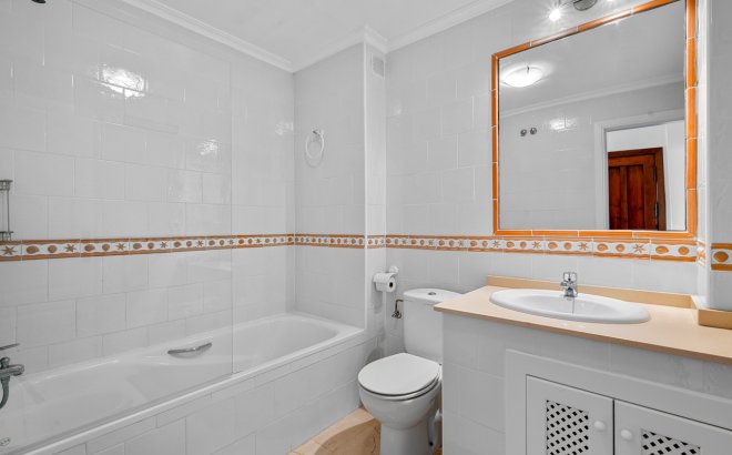 Resale - Apartment -
Playa Flamenca - Costa Blanca