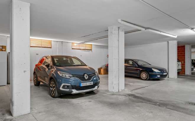 Resale - Apartment -
Playa Flamenca - Costa Blanca