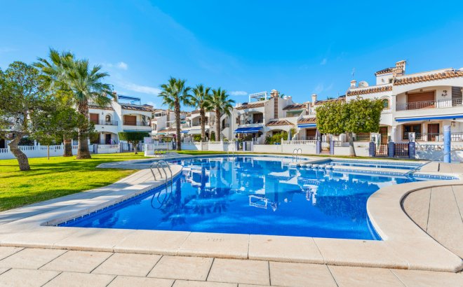 Resale - Apartment -
Playa Flamenca - Costa Blanca