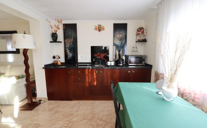 Resale - Villa -
Torrevieja - Costa Blanca