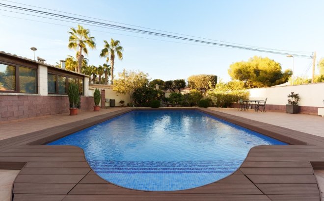 Resale - Villa -
Torrevieja - Los Balcones - Los Altos del Edén