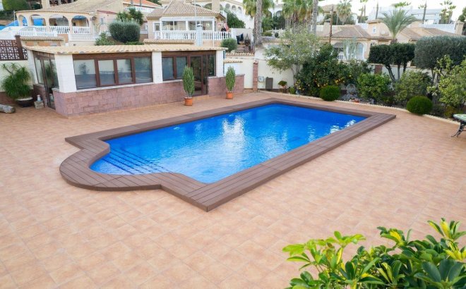 Resale - Villa -
Torrevieja - Los Balcones - Los Altos del Edén