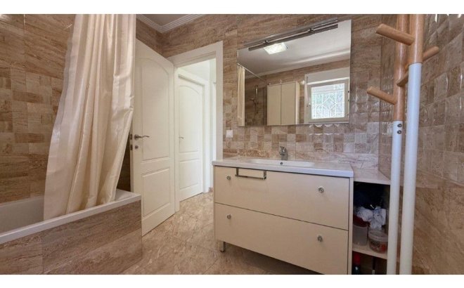 Resale - Villa -
Torrevieja - Los Balcones - Los Altos del Edén