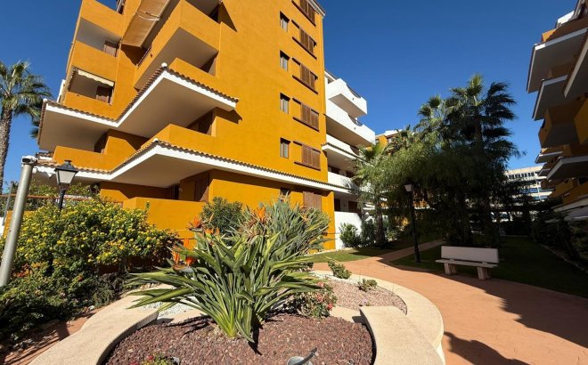 Resale - Apartment -
Torrevieja - Punta Prima
