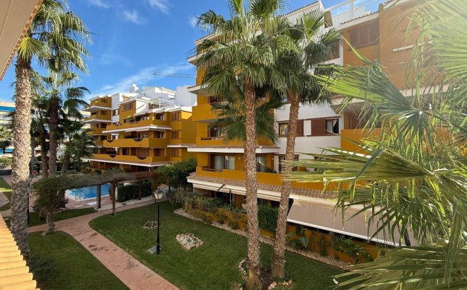 Resale - Apartment -
Torrevieja - Punta Prima