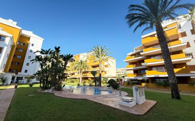 Resale - Apartment -
Torrevieja - Punta Prima