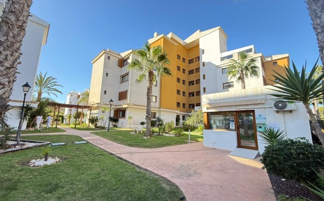 Resale - Apartment -
Torrevieja - Punta Prima