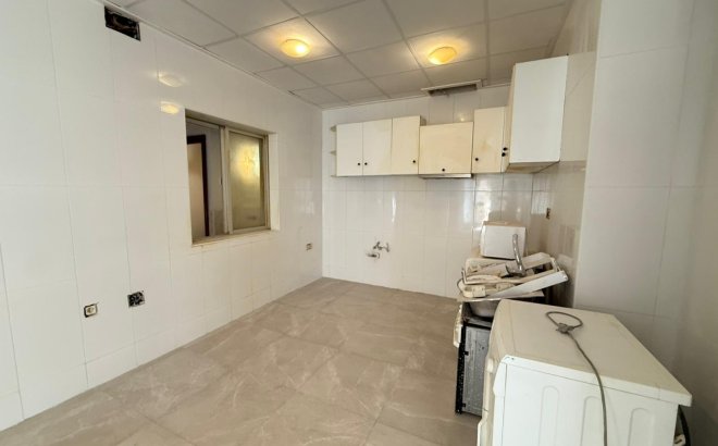 Resale - Apartment -
Torrevieja - Playa de los Locos