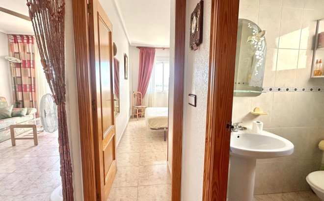 Resale - Apartment -
Torrevieja - Torreblanca