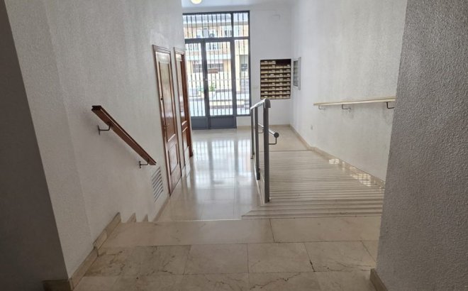 Resale - Apartment -
Torrevieja - Costa Blanca