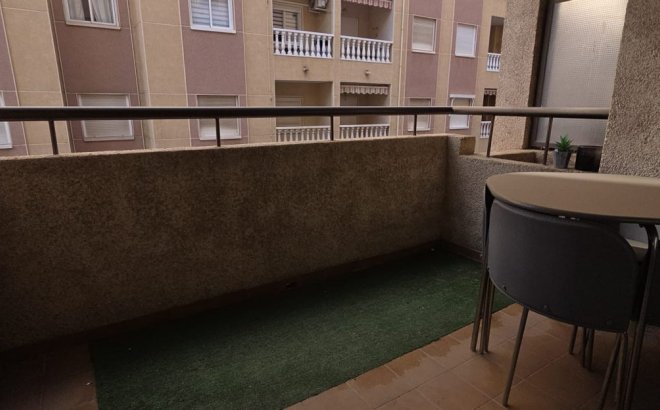 Resale - Apartment -
Torrevieja - Costa Blanca
