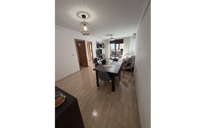 Resale - Apartment -
Torrevieja - Centro