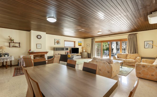 Resale - Villa -
Orihuela Costa - Costa Blanca