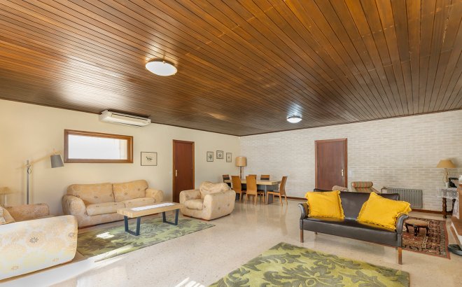 Resale - Villa -
Orihuela Costa - Costa Blanca