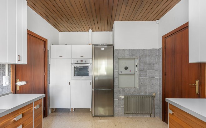 Resale - Villa -
Orihuela Costa - Costa Blanca