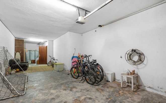 Resale - Villa -
Orihuela Costa - Costa Blanca