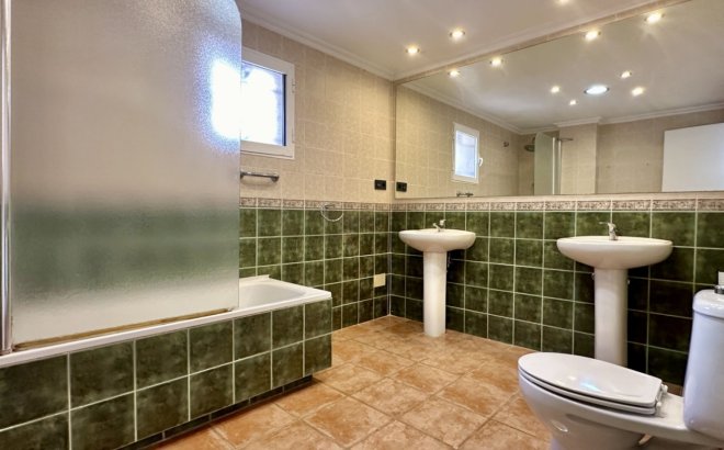 Resale - Villa -
Orihuela Costa - Costa Blanca