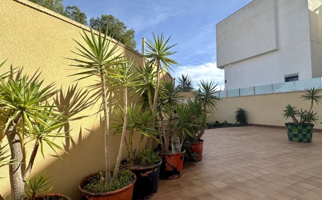 Resale - Villa -
Orihuela Costa - Costa Blanca