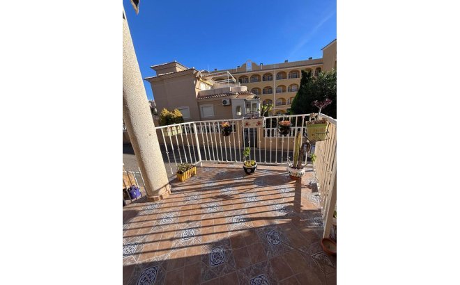 Resale - Town House -
Villamartin - Costa Blanca