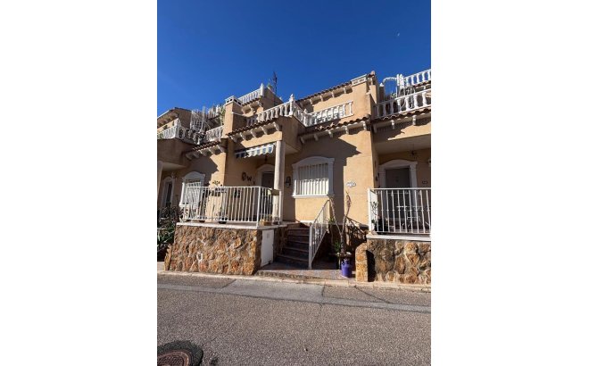 Resale - Town House -
Villamartin - Costa Blanca