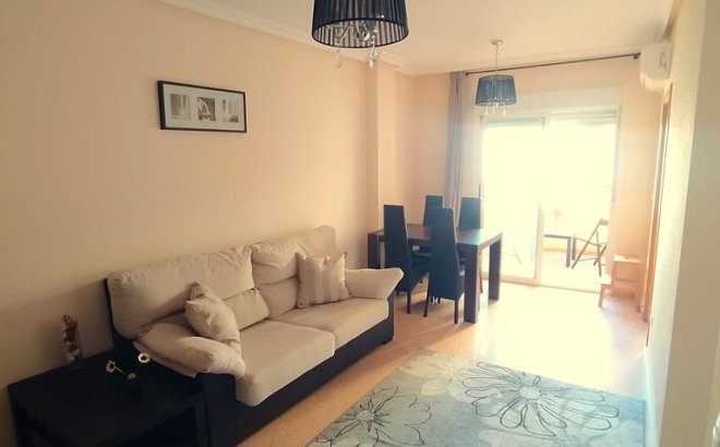 Resale - Apartment -
Torrevieja - CENTRO CASCO URBANO