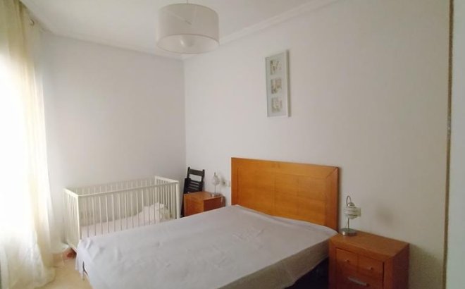 Resale - Apartment -
Torrevieja - CENTRO CASCO URBANO