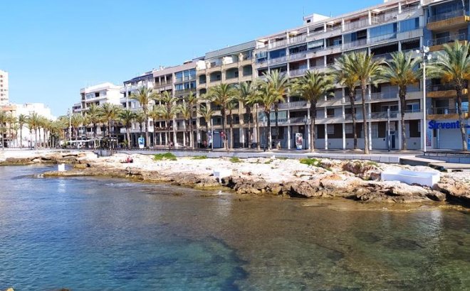 Resale - Apartment -
Torrevieja - CENTRO CASCO URBANO