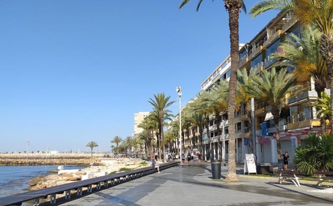 Resale - Apartment -
Torrevieja - CENTRO CASCO URBANO