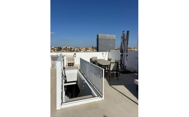 Resale - Penthouse -
Orihuela Costa - Playa Flamenca