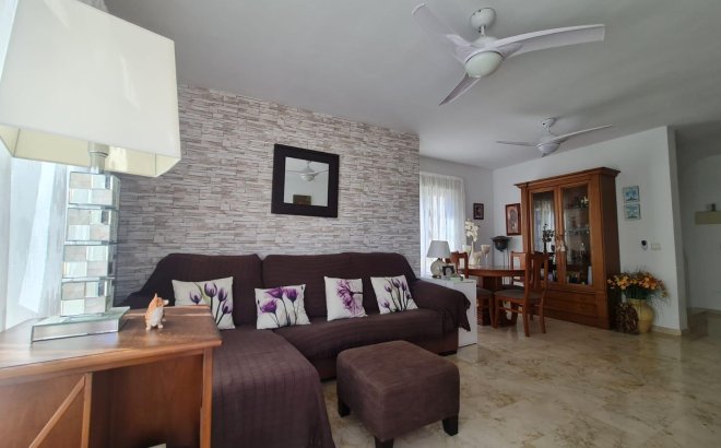 Herverkoop - Villa -
Orihuela Costa - Lomas De Campoamor-las Ramblas