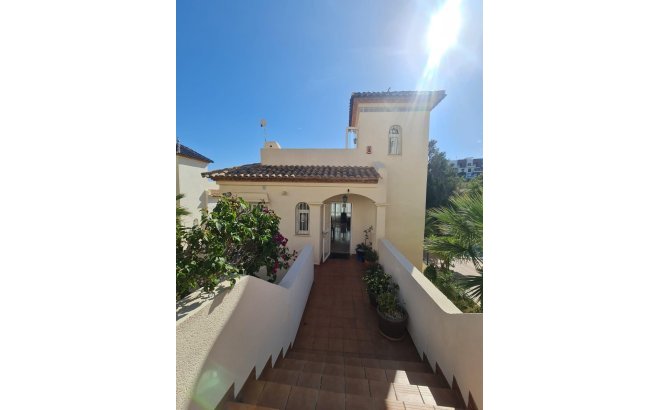 Herverkoop - Villa -
Orihuela Costa - Lomas De Campoamor-las Ramblas
