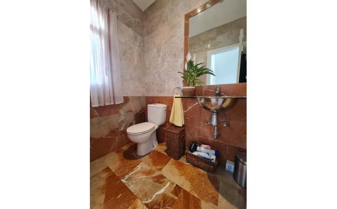 Herverkoop - Villa -
Orihuela Costa - Lomas De Campoamor-las Ramblas