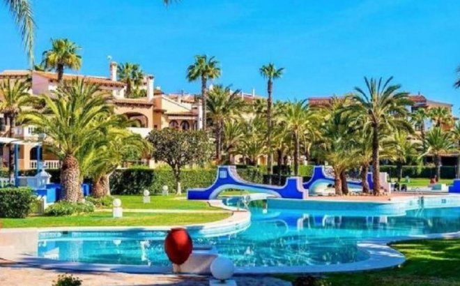 Revente - Penthouse -
Torrevieja - Los Frutales