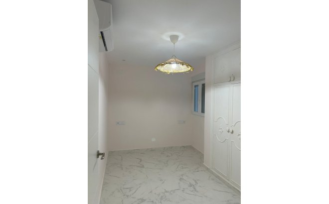 Herverkoop - Appartement -
Torrevieja