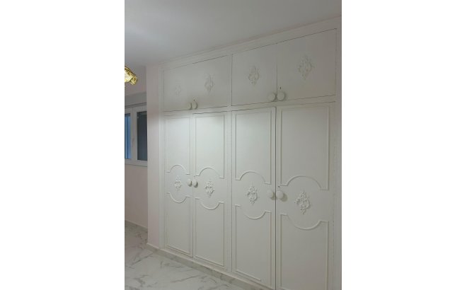 Herverkoop - Appartement -
Torrevieja