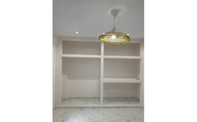 Herverkoop - Appartement -
Torrevieja