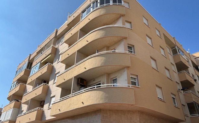 Resale - Apartment -
Torrevieja - Playa del Cura