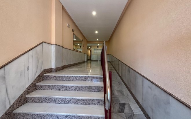 Resale - Apartment -
Torrevieja - Playa del Cura