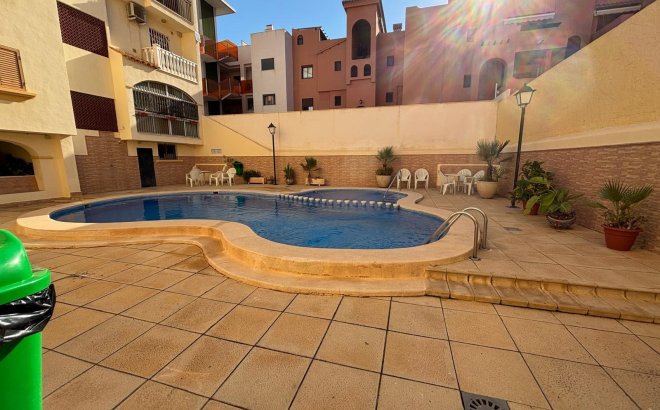 Resale - Apartment -
Torrevieja - Los Frutales