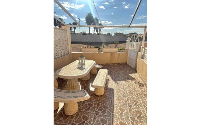 Resale - Dúplex -
Torrevieja - Torreblanca
