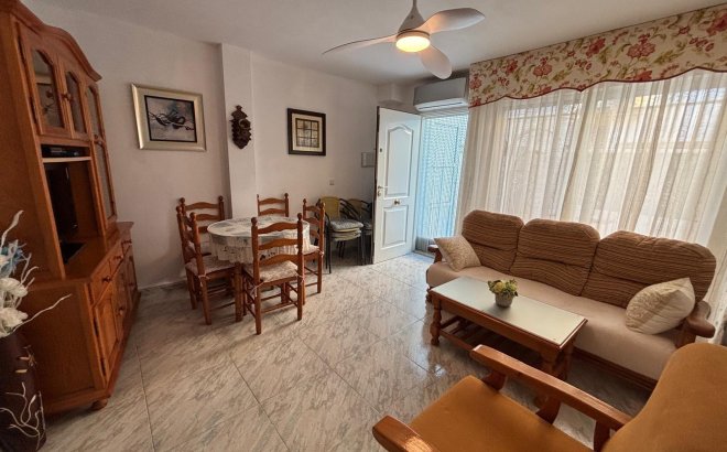 Resale - Semi Detached -
Torrevieja - Carrefour