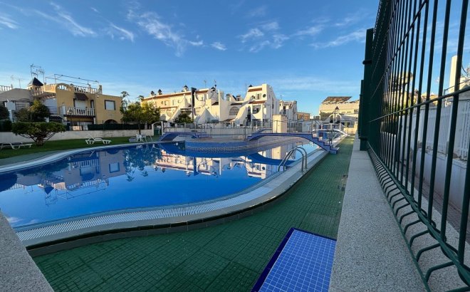 Resale - Semi Detached -
Torrevieja - Carrefour