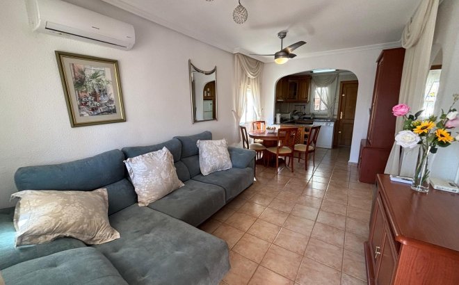 Resale - Bungalow -
Torrevieja