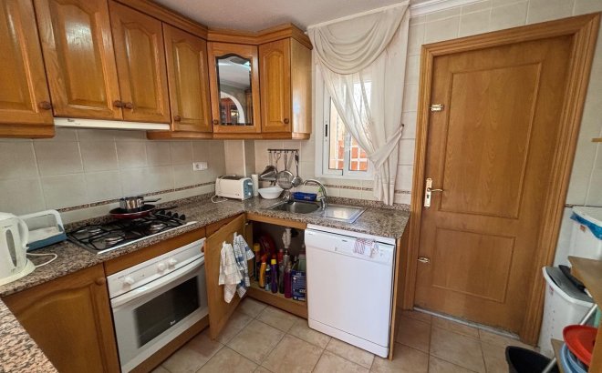 Resale - Bungalow -
Torrevieja