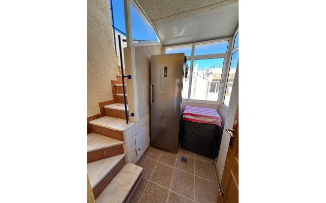 Resale - Bungalow -
Torrevieja